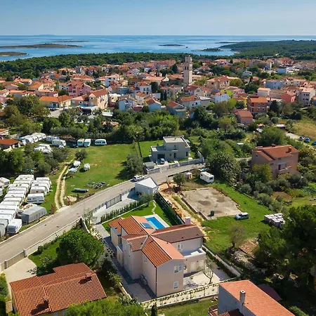 Ferienhaus Suprema Premantura *