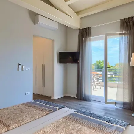 Ferienhaus Suprema Premantura *